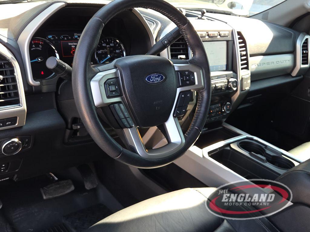 2020 Ford F-350 Lariat photo 15
