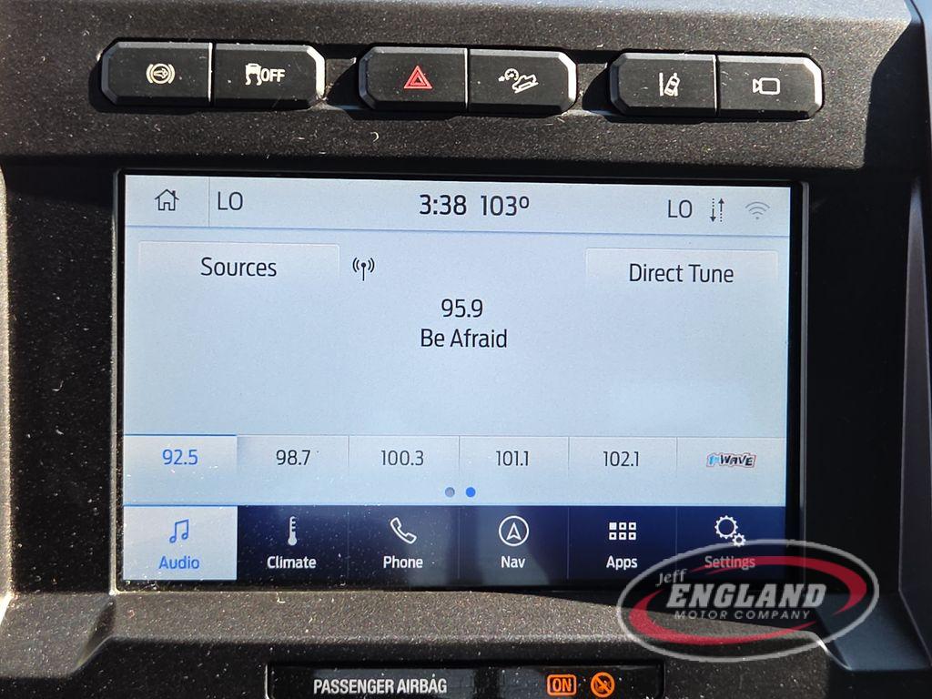 2020 Ford F-350 Lariat photo 18