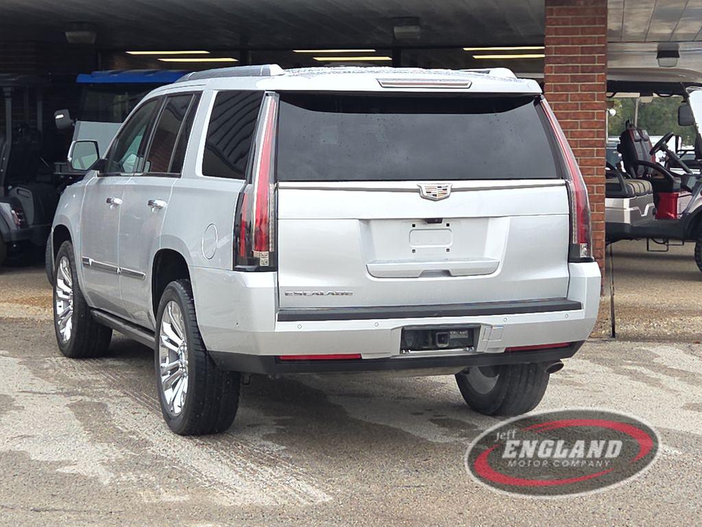 2018 Cadillac Escalade Premium Luxury photo 2