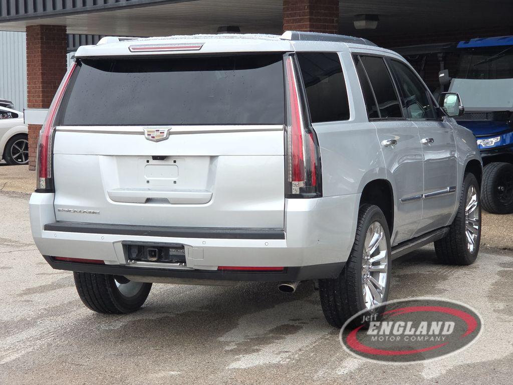 2018 Cadillac Escalade Premium Luxury photo 4