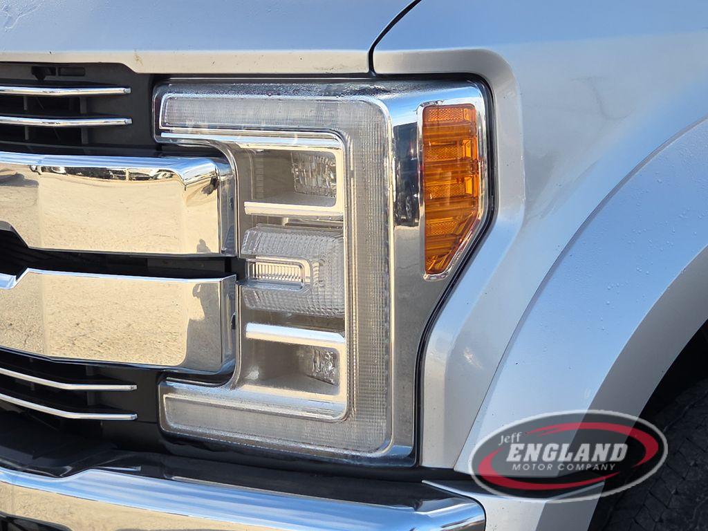 2019 Ford F-450 Lariat photo 4