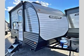 New 2025 Sunset Park RV Sun Lite LTD 13BH Photo