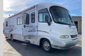 Used 1999 Holiday Rambler Vacationer 33PS Photo