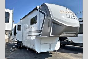 New 2025 Alliance RV Paradigm 310RL Photo