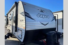 New 2025 Jayco Jay Flight SLX 210QB Photo