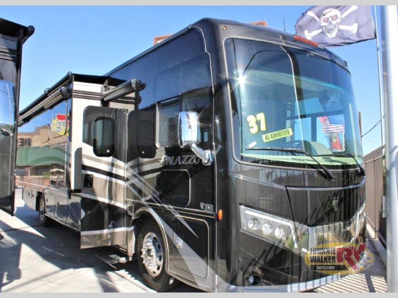 2022 Thor Motor Coach Palazzo for sale!