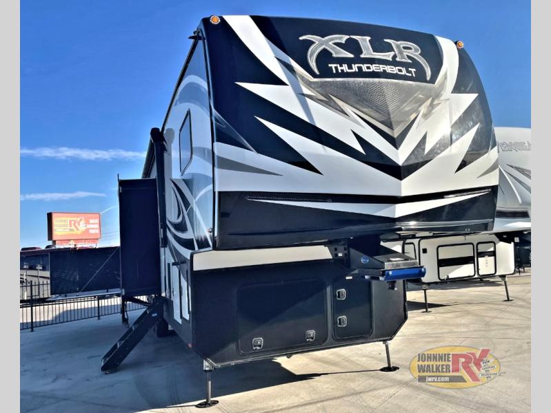 2020 Forest River RV XLR Thunderbolt 422AMP at Johnnie Walker RV
