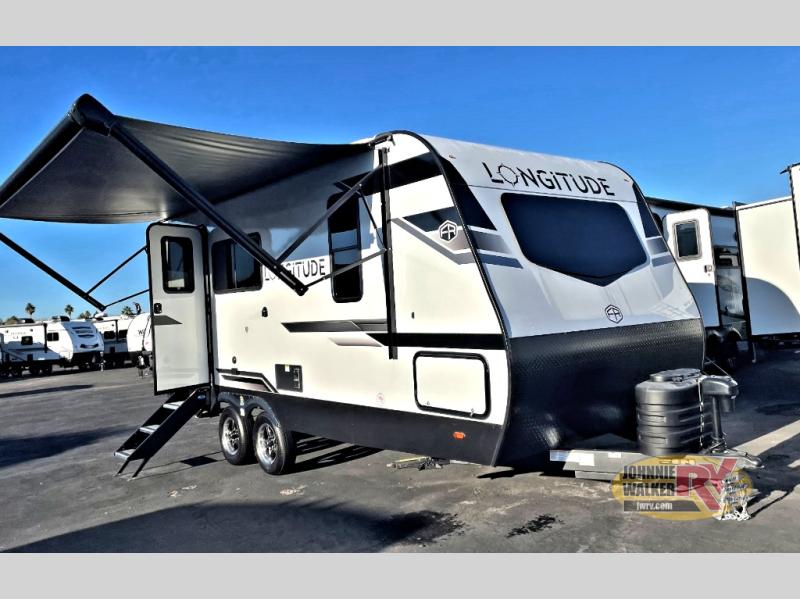 2026 EAST TO WEST Longitude 185RB at Johnnie Walker RV