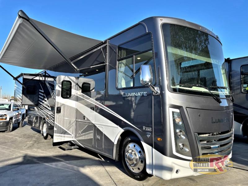 2025 Thor Motor Coach Luminate DD35 at Johnnie Walker RV
