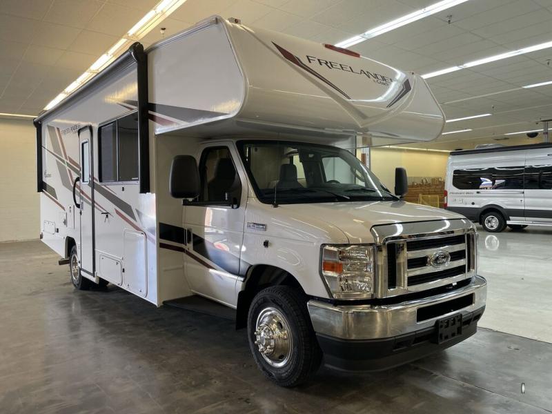 New 2023 Coachmen RV Freelander 26DS Ford 450 Motor Home Class C at ...