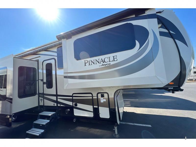 Used 2017 Jayco Pinnacle 38FLSA Fifth Wheel at Johnson RV Sandy, OR