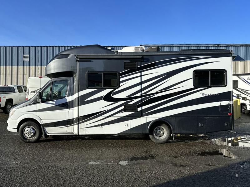 Used 2018 Tiffin Motorhomes Wayfarer 24 TW Motor Home Class C - Diesel ...