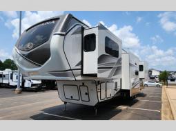 New 2025 Keystone RV Montana 3761FL Photo