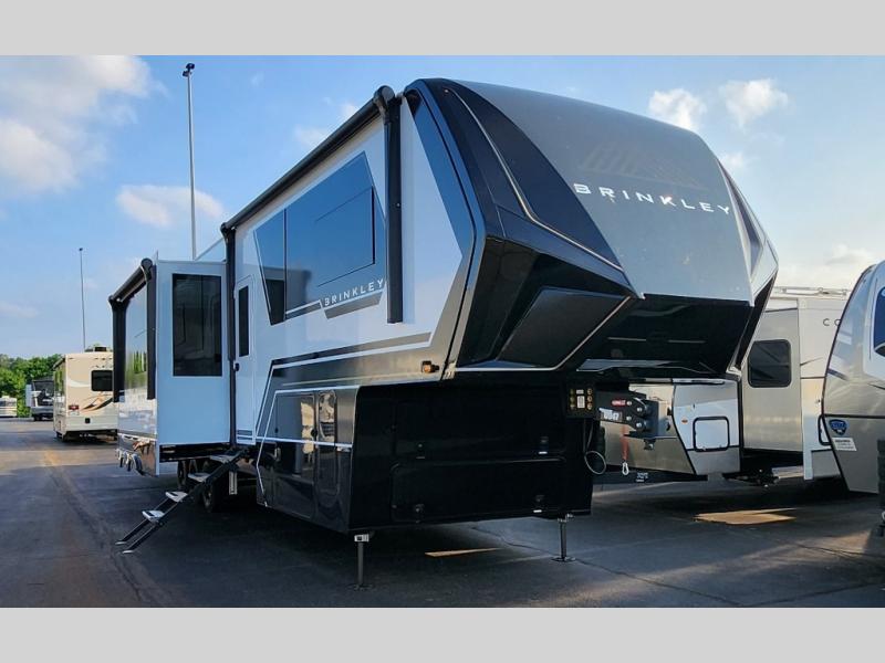 Brinkley Toy Hauler