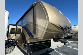 Used 2023 VanLeigh RV Beacon 41LKB Photo