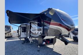 Used 2017 Heartland Bighorn 3270RS Photo