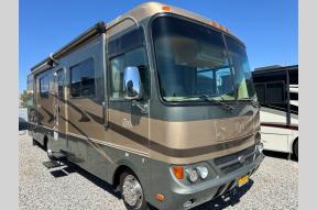 Used 2005 Safari Trek 29RBD Photo