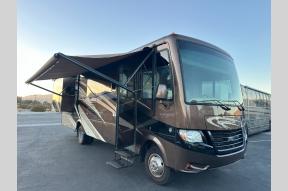 Used 2014 Newmar Bay Star 3124 Photo