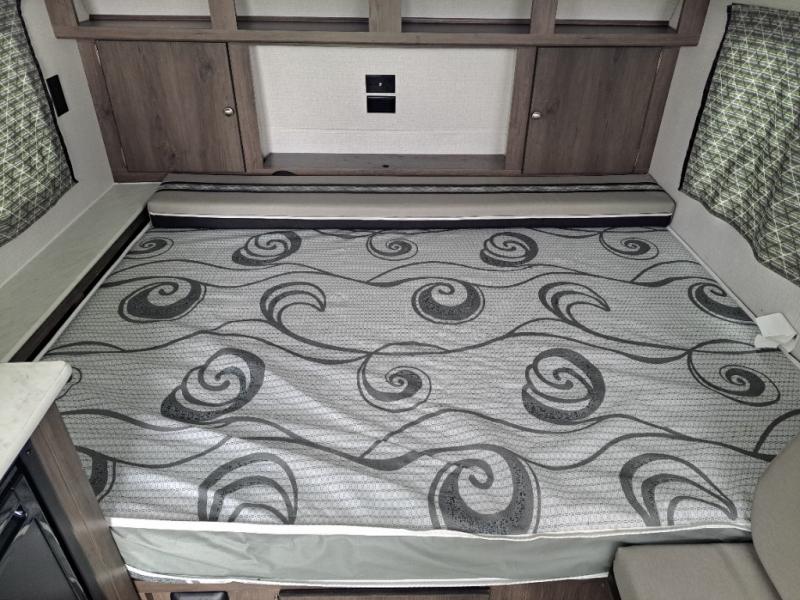 camper Right ¥12,000 New 2023 Coachmen RV Viking Camping Trailers 12.0TD XL