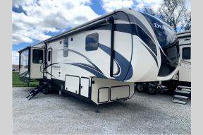 Used 2018 KZ Durango GOLD 382MBQ Photo