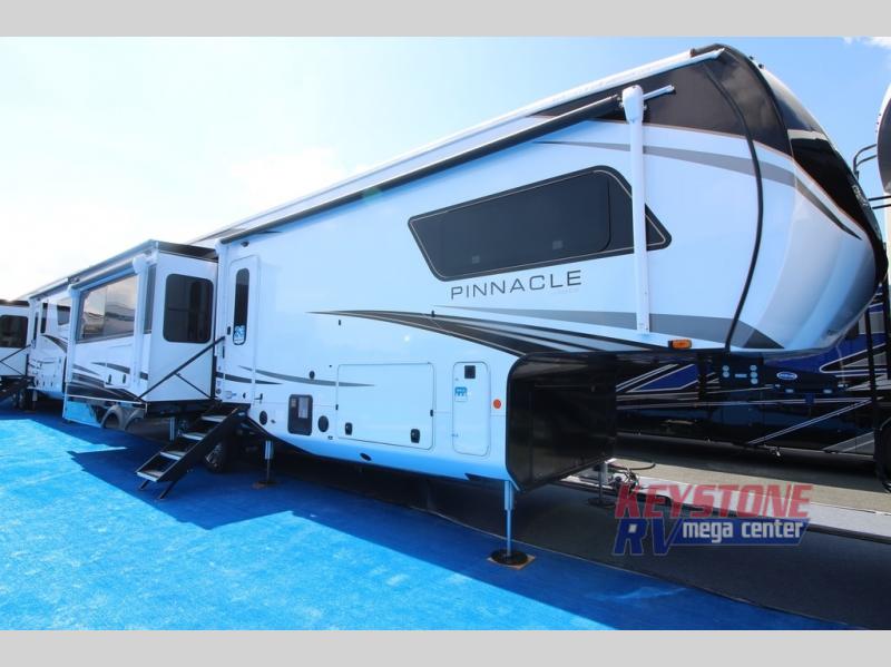 New 2024 Jayco Pinnacle 36SSWS Fifth Wheel at Keystone RV Mega Center Greencastle, PA 61523