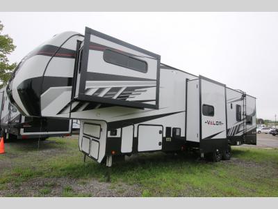 New Toy Hauler Fifth Wheel RV With Two Slide Outs