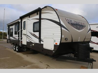 Used 2017 Forest River Wildwood Travel Trailer