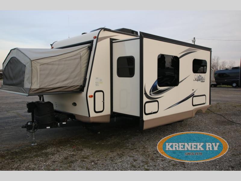 Used 2017 Forest River RV Flagstaff Shamrock 231KSS Expandable at ...