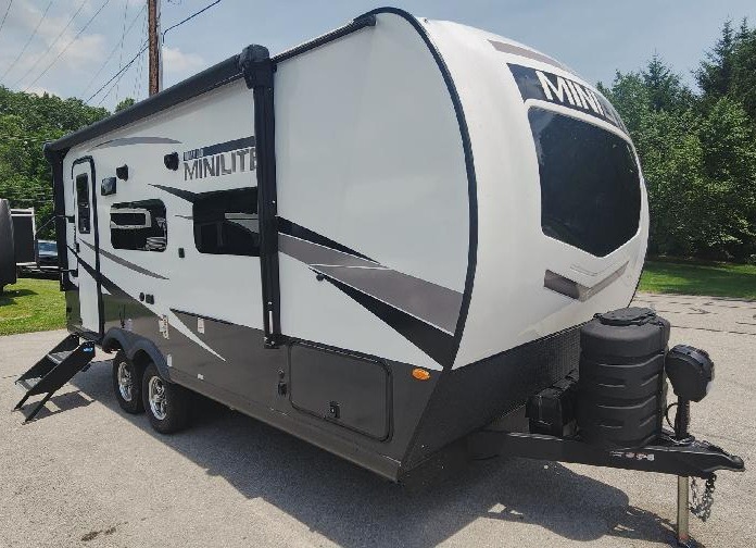 R1915-w Stone Sedona and Cabinets