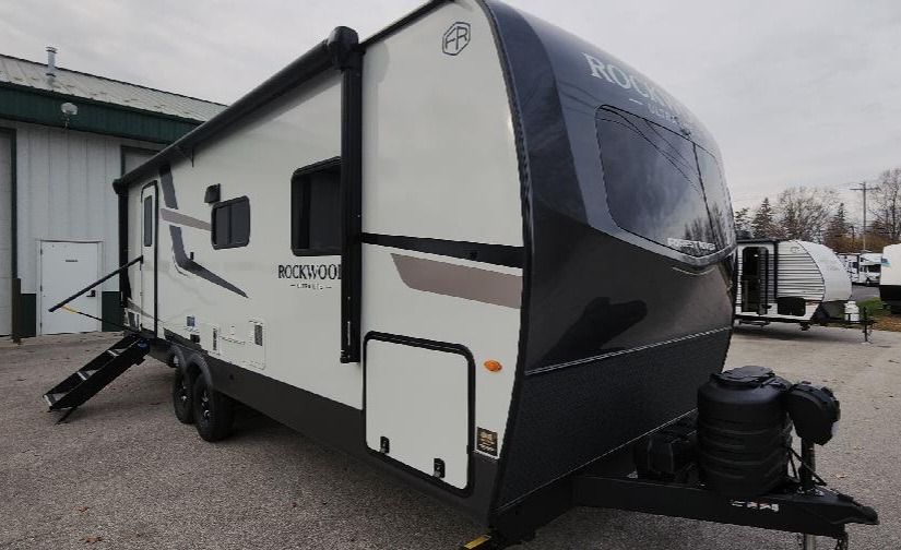 R1928 w Andover Sable and Stone Interior