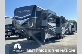 New 2025 Heartland Cyclone 4006 Photo