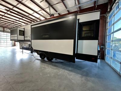 Used 2025 Forest River RV Blackthorn 3100RL