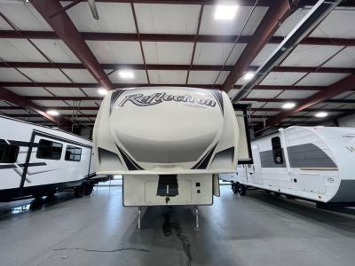 Used 2018 Grand Design Reflection 327RST