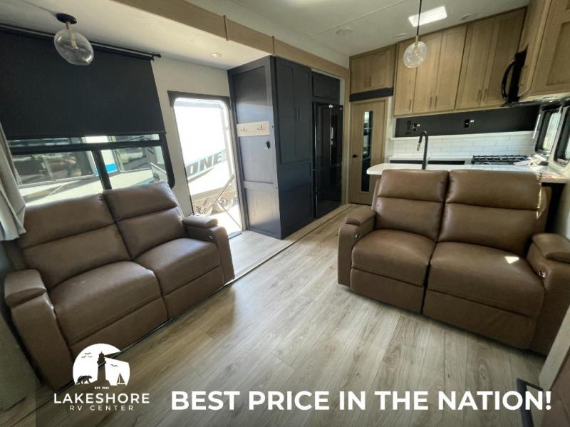 New 2025 Heartland Cyclone 4006 Toy Hauler Fifth Wheel at