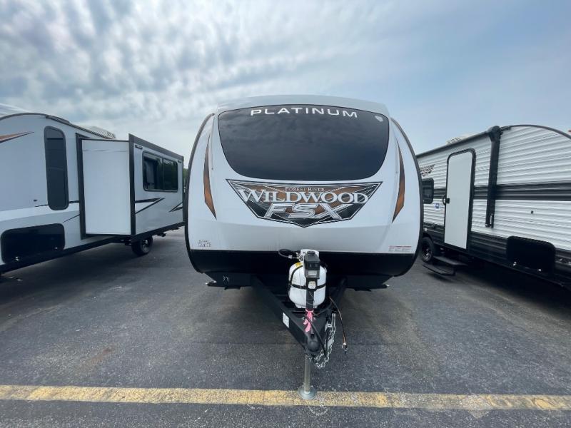 RV レジャーカーセット Ⅱ モリガング RV レジャーカーセット Ⅱ モリガング ROVE Vehicle Playset with