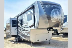 Used 2017 Redwood RV Redwood 31SL Photo