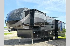 Used 2023 Dutchmen RV Yukon 400RL Photo