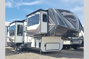 Used 2018 Grand Design Momentum 376TH Photo