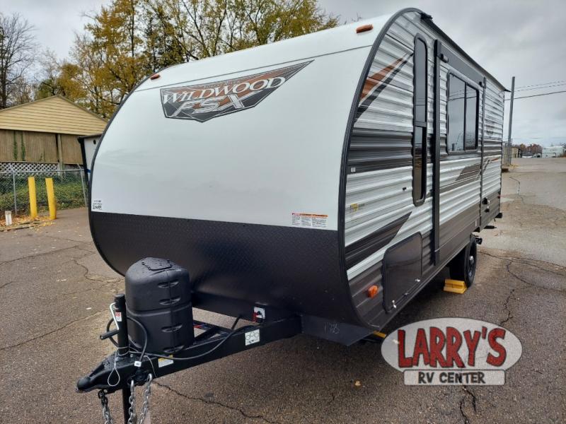 New 2024 Forest River RV Wildwood FSX Platinum 178BHSKX Travel Trailer