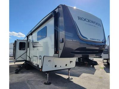 健康・医学 Rockwood FIFTH EDITION New 2026 Forest River RV Rockwood Signature 372RL Fifth Wheel at