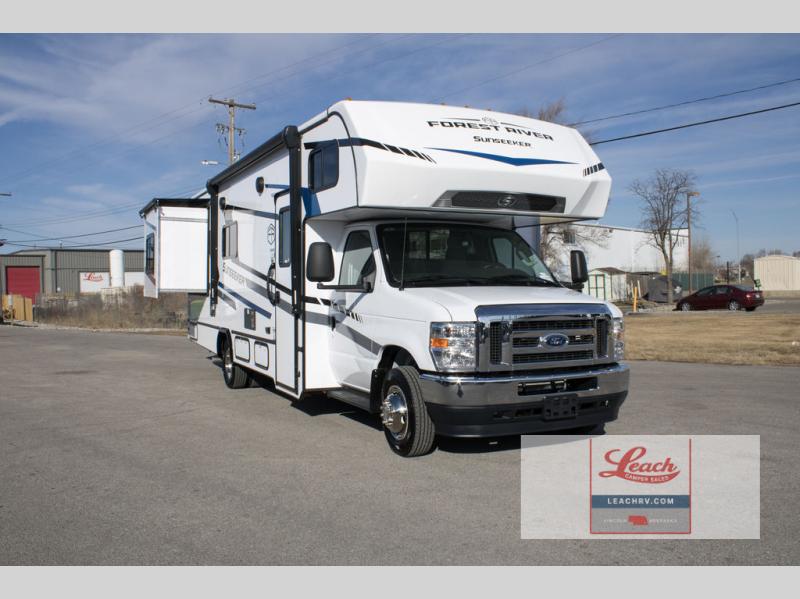 2025 Ford E-Series Cutaway Base's photo