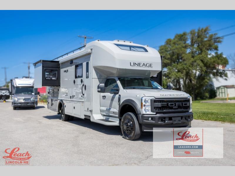 2025 Ford F-600 Super Duty Chassis Cab's photo