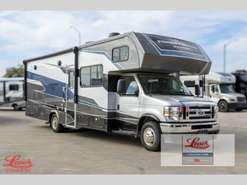 2025 Ford E-Series Cutaway Base's photo