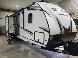 Used 2023 CrossRoads RV Sunset Trail SS331BH Photo