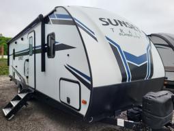 Used 2021 CrossRoads RV Sunset Trail SS253RB Photo