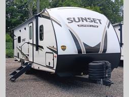 New 2024 CrossRoads RV Sunset Trail SS253RB Photo