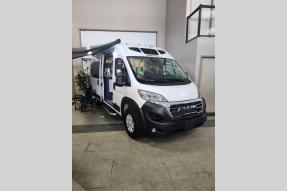 New 2025 Roadtrek Play + Photo
