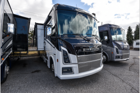 New 2023 Winnebago Vista 34R Photo