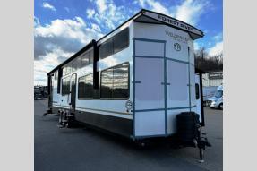 New 2025 Forest River RV Wildwood Grand Lodge 42Veranda Photo