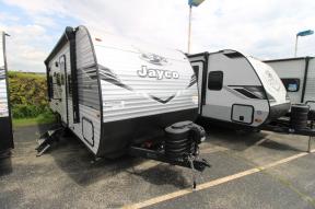 New 2025 Jayco Jay Flight SLX 210QB Photo